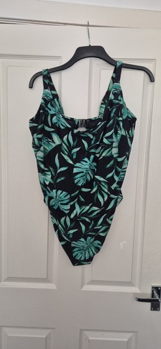 Beautiful black and green - black, leaf