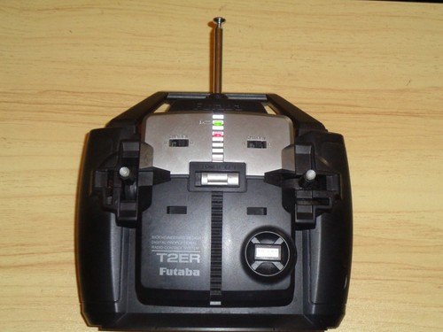 Futaba t2er channel 40mhz - t2er, 2