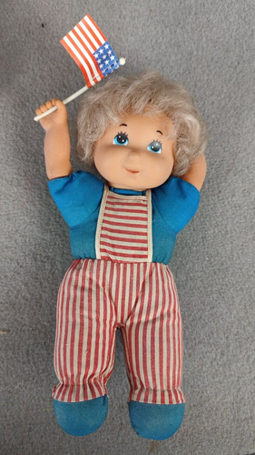 Hands high world doll - high,