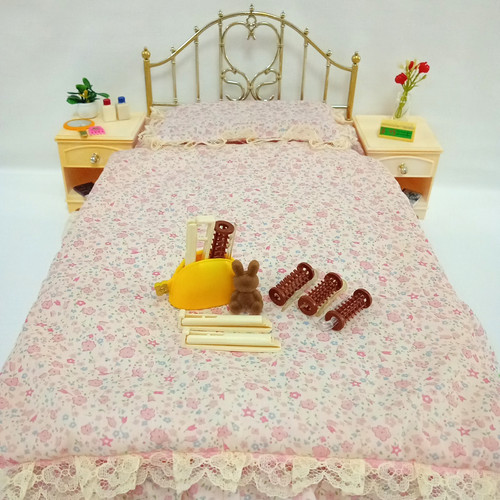 Vintage sindy bed - vintage,