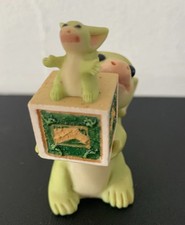 WHIMSICAL WORLD POCKET DRAGONS