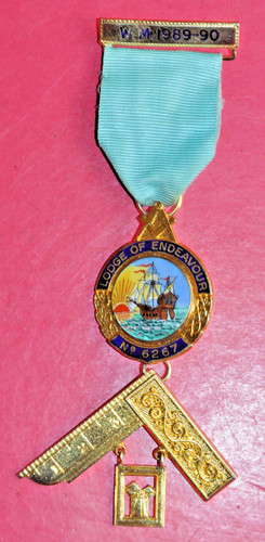 Masonic past master jewel - master's,