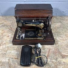 Singer Sewing Machine Electric + Hand Crank 1899 #16548694 Antique Coffin Case