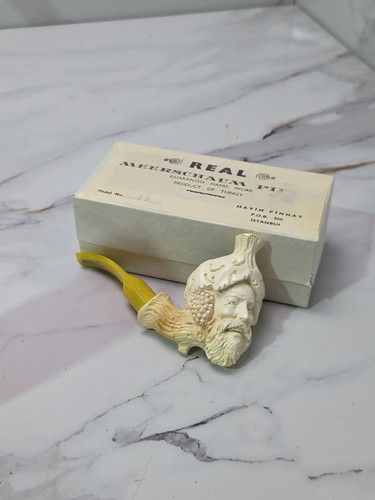 Meerschaum vintage pipe - vintage, in