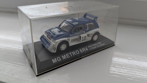 Boxed model metro - model, 6r4
