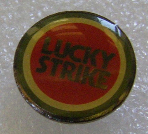 Pin lucky strike cigarettes - pin's,