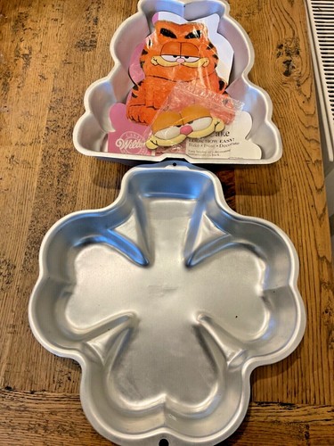 Vintage wilton cake - pan, tin
