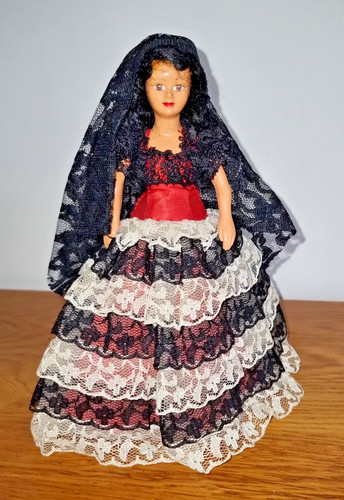 Peggy nisbet costume doll - peggy,