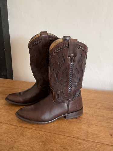 Rare cut out frye dark - rare, brown
