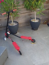 Y Flicker - Black and Red Great price good condition