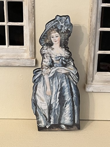 Dolls house decorative - dolls,