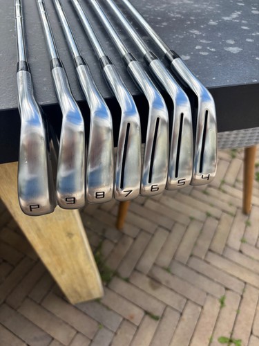 Taylormade p790 irons club - irons,