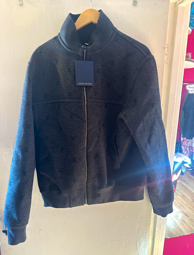 Louis vuitton grey monogram - louis,