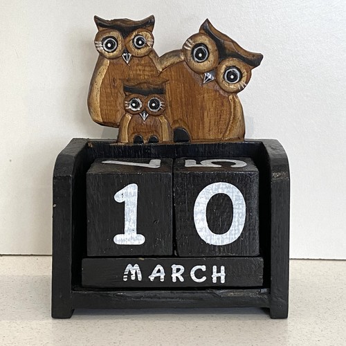Wooden perpetual owl - wooden,