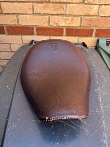 Triumph bobber statement seat - triumph,