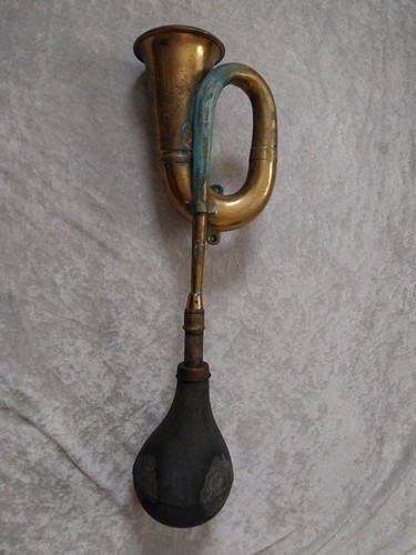 Classic car brass bulb - car, horn