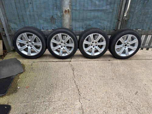 Jaguar alloy wheel - ,