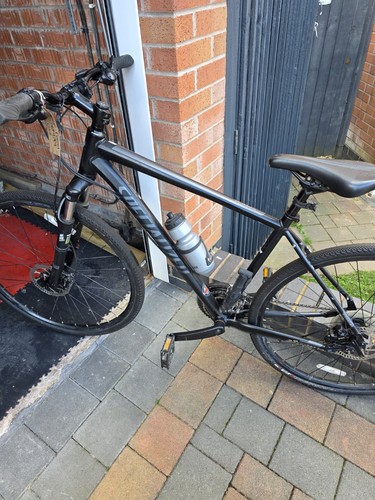 Specialised hybrid bike - specialised,