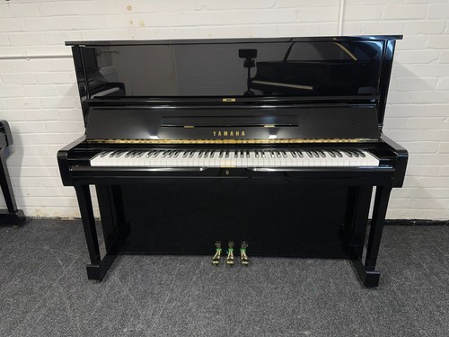 Yamaha upright piano - upright,