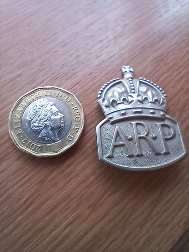 Wwii arp badge - , (a6)
