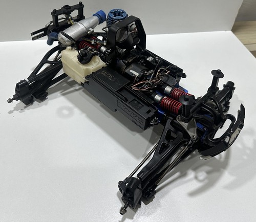 Traxxas revo 1 - 1/8, scale