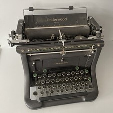 Vintage Underwood Typewriter