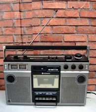 Hitachi TRK-8050E Radio