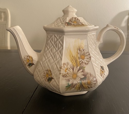 Sadler teapot windsor - windsor, england