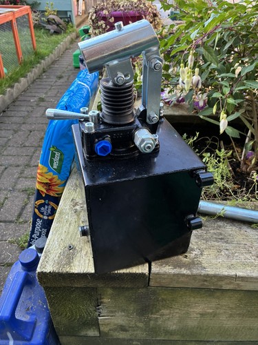 Hydraulic pump lifting - hydraulic,