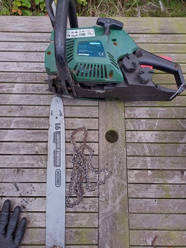 Qualcast petrol chainsaw - petrol,