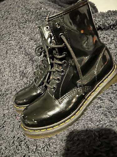 Martens black patent - dr.,