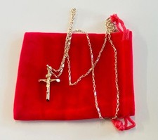 9ct GOLD CRUCIFIX ON CHAIN UNNOEARRE ITALY NICE QUALITY 20" 3.5g