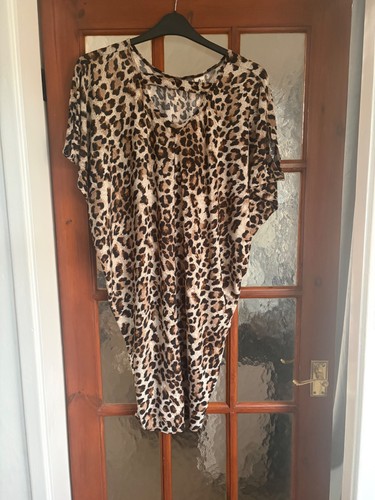 Leopard print batwing - leopard,
