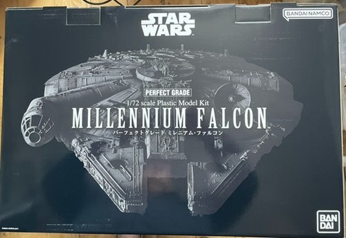 Millenium falcon bandai - millenium,