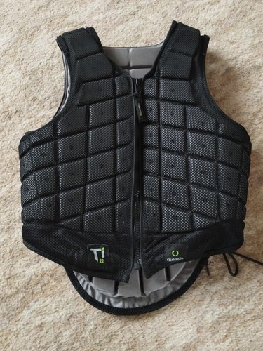 Champion ti22 body protector - champion,