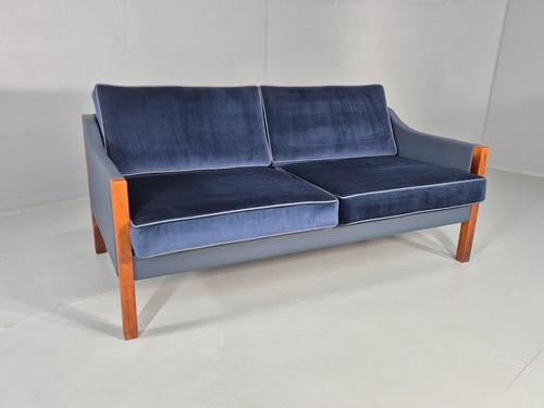 Vntage seater sofa danish - 2,