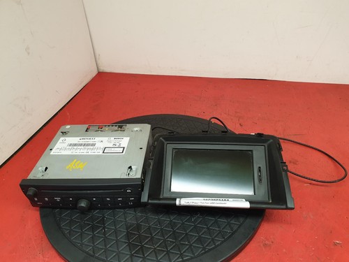 Renault trafic radio unit - radio, cd
