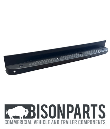 Rear central footstep with - "rear,