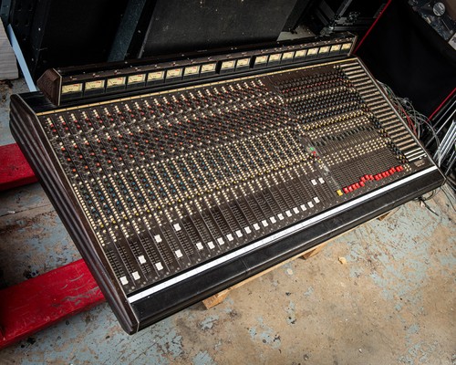 Soundcraft channel mixing - 24,