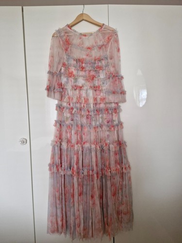 Needle and thread dress size - thread,