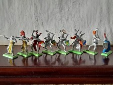 Vintage Britains Deetail lot 8 mediaeval knights foot soldiers.