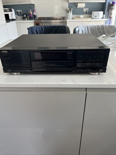 Aiwa 700 player with 1 - aiwa, cd
