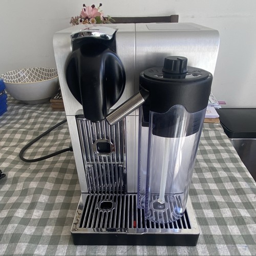 Dēlonghi nespresso latissima - dēlonghi,