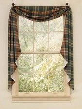 WOOD RIVER PLAID FISHTAIL SWAG