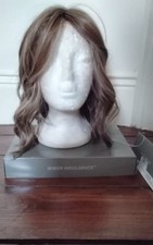 Raquel Welch Wig Simmer Elite Petite  Iced Cafe Latte RL9/24SS BNWT in Box