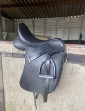 Wintec Adjustable 17” Dressage Saddle