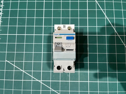 Hager cdc 240u 40a - 240u, 30ma