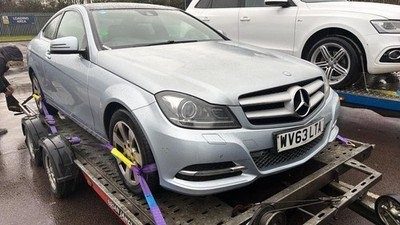 Mercedes c220 w204 - mercedes,