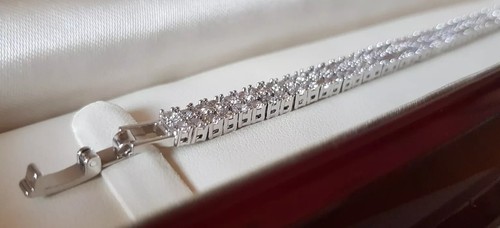 White gold finish - white,
