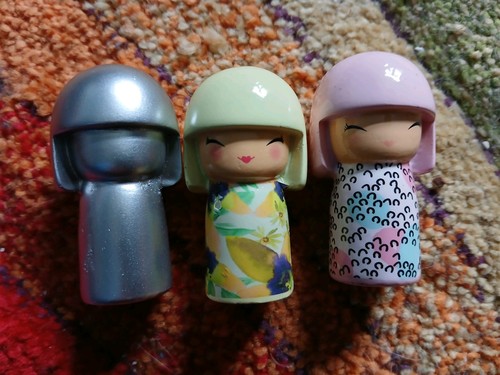 Skincity kokeshi dolls - x,